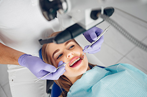 ortodontik-tedavi-sirasinda-dikkat-edilmesi-gerekenler ortodontik-tedavi-sirasinda-dikkat-edilmesi-gerekenler