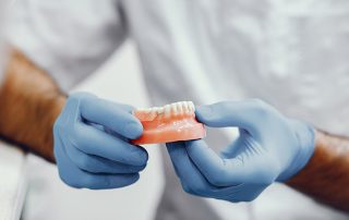 zigomatik-implant-nedir-320×202 zigomatik-implant-nedir-320x202