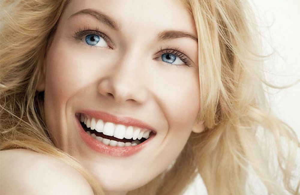 uniq-hollywood-smile-uygulamasi uniq-hollywood-smile-uygulamasi